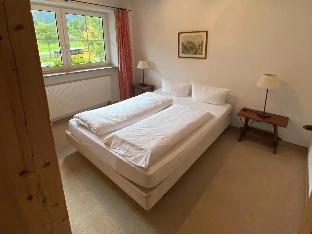 Chalet Jochpass: Ferienwohnungen with Hotel Lanig Wellness Access Bad Hindelang Apartment